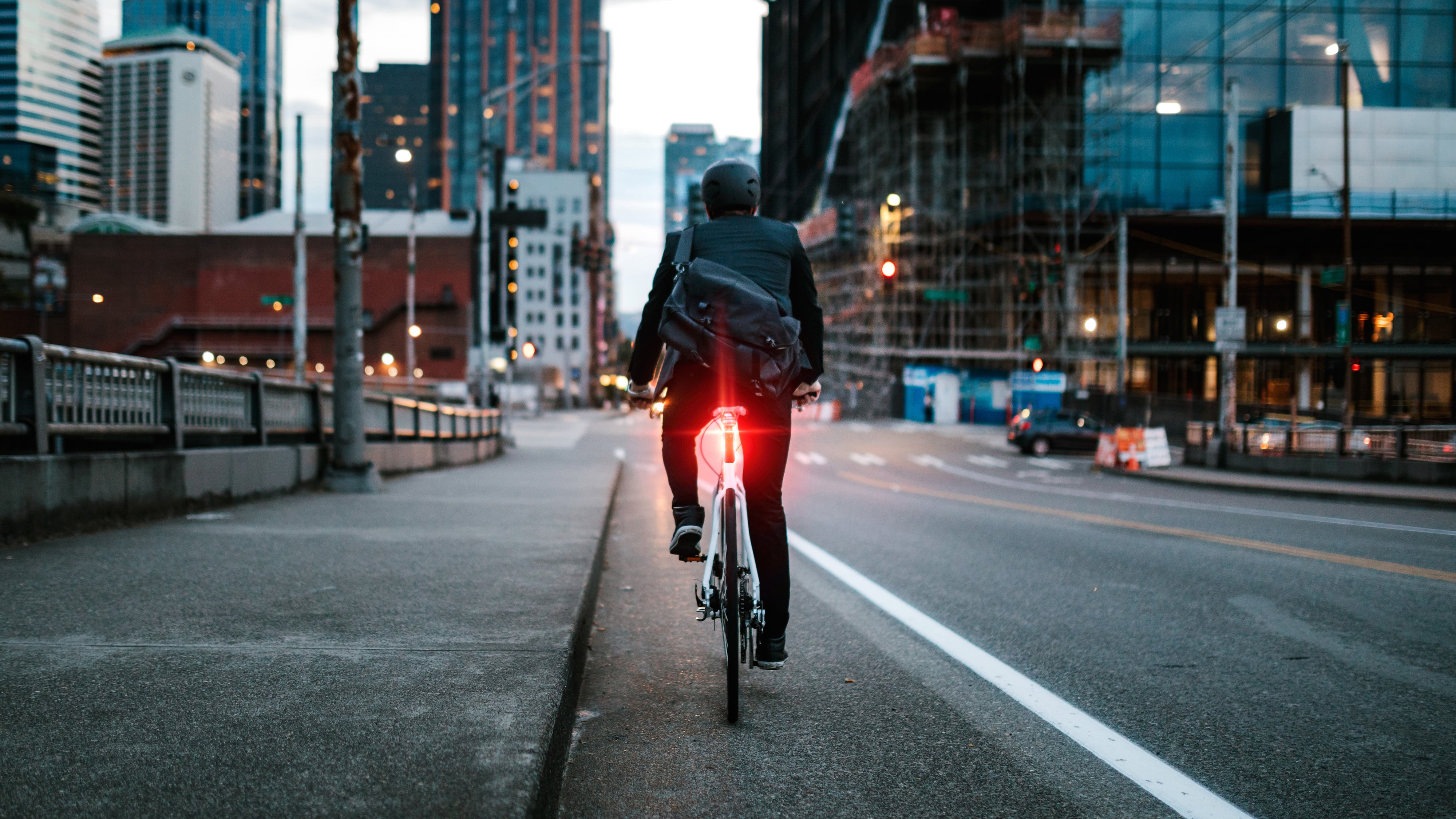 Digitalt cykelspejl Ride Safety System RS 1000: mere sikker cykling i byen takket være kunstig intelligens